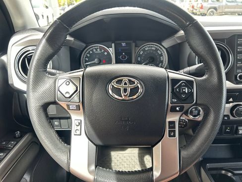 Certified 2023 Toyota Tacoma SR5 AWD/4WD image 17