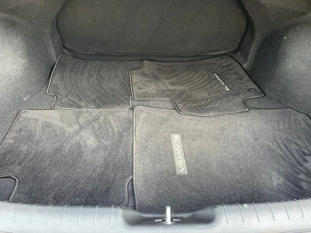 Used 2023 Hyundai Elantra SEL w/ Convenience Package FWD image 16