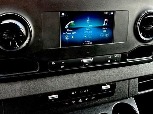 Used 2024 Mercedes-Benz Sprinter 144 Cargo image 20