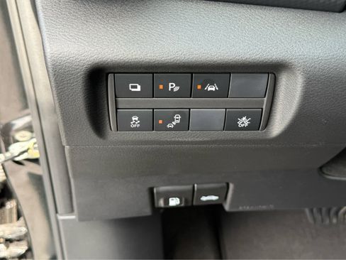 Used 2025 Nissan Kicks Play S image 23