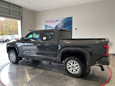 New 2025 Toyota Tacoma SR5 image 4