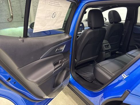 New 2026 Chevrolet Equinox EV LT image 28