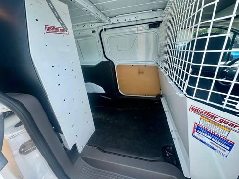 Used 2019 Ford Transit Connect XLT FWD image 24