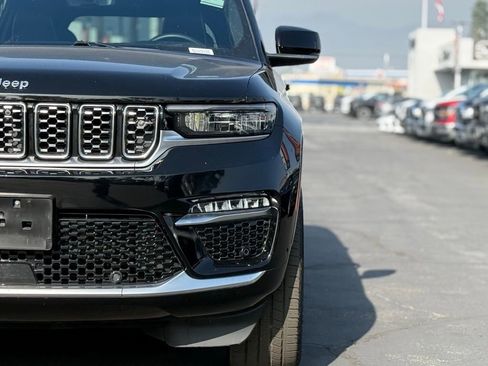 Certified 2022 Jeep Grand Cherokee Summit image 4
