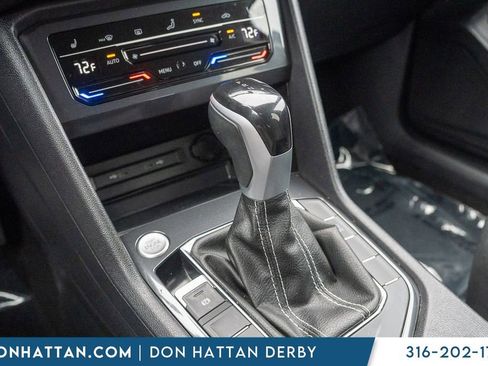 Used 2023 Volkswagen Tiguan SE image 9