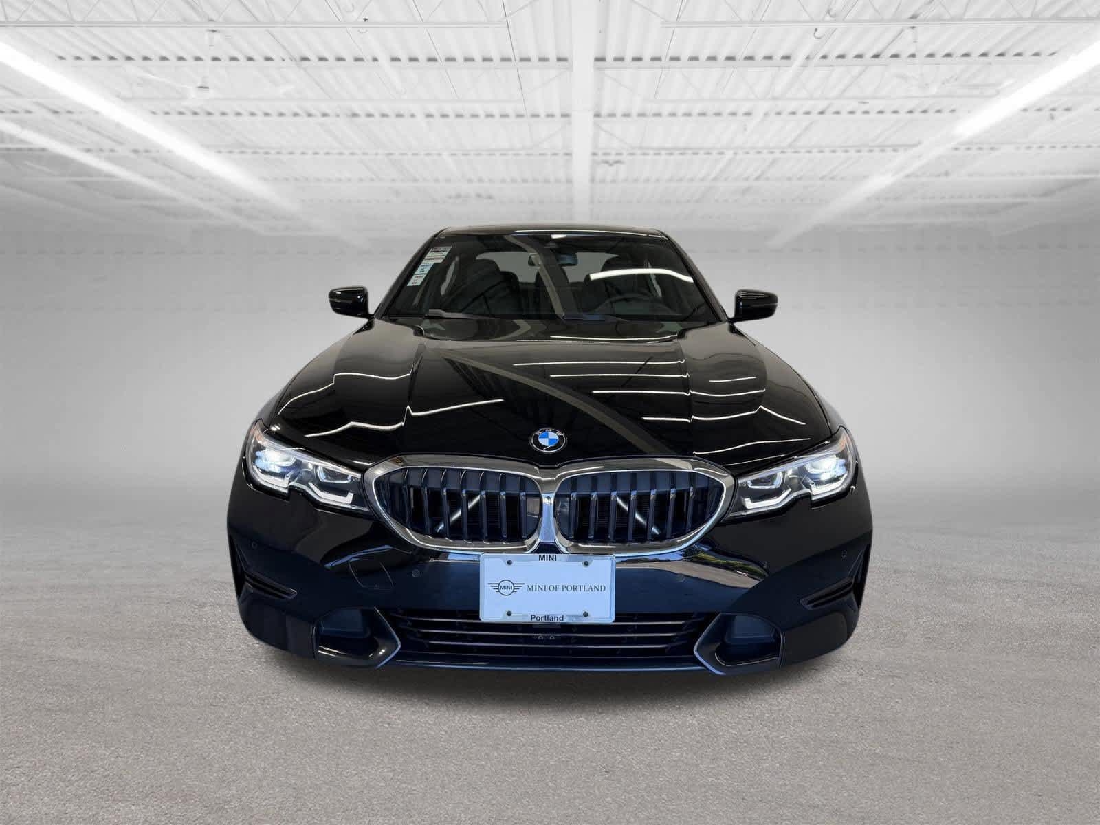 Used 2022 BMW 330i xDrive Sedan w/ Premium Package AWD/4WD image 8