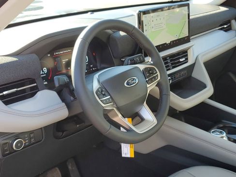 New 2026 Ford Explorer Active w/ Active Comfort Package AWD/4WD image 11