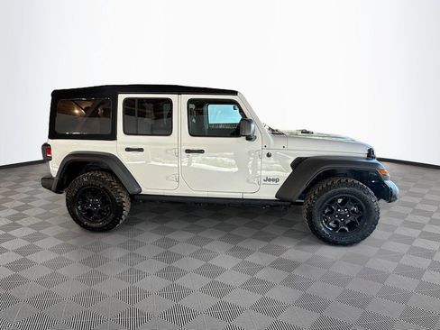 Used 2023 Jeep Wrangler Unlimited w/ 8.4" Radio Group image 5
