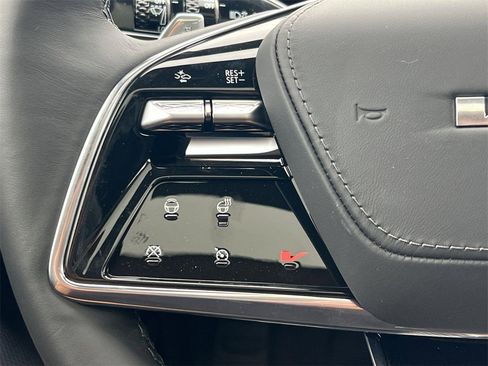 New 2026 Cadillac Lyriq V image 13