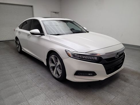 Used 2018 Honda Accord Touring image 13