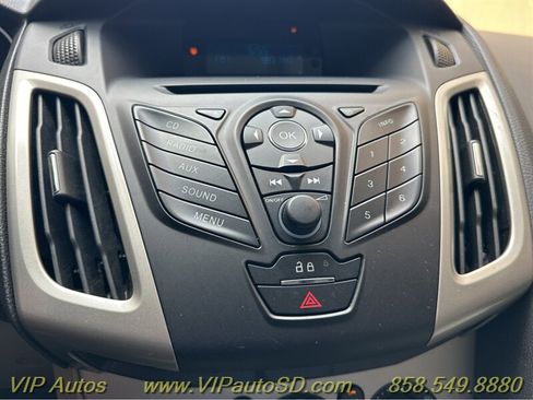 Used 2012 Ford Focus SE image 6