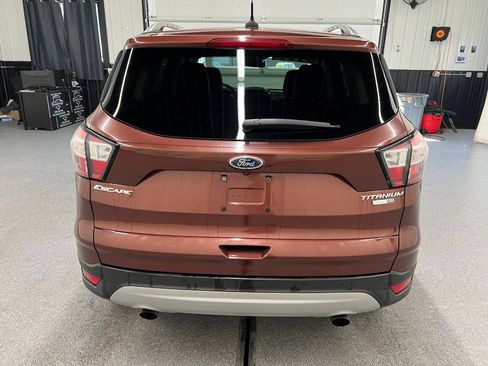 Used 2018 Ford Escape Titanium AWD/4WD image 5