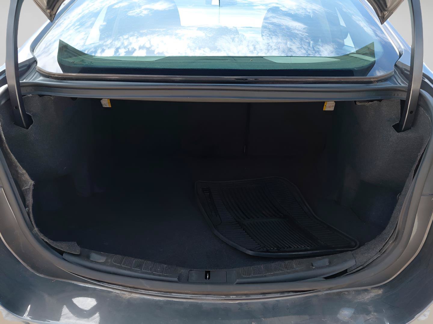 Used 2018 Ford Fusion SE w/ Fusion SE Technology Package FWD image 21