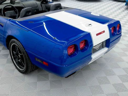 Used 1996 Chevrolet Corvette Convertible RWD image 34