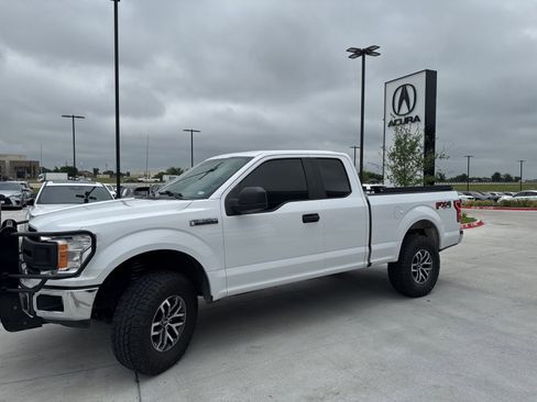 Used 2018 Ford F150 XL w/ Equipment Group 101A Mid AWD/4WD image 4