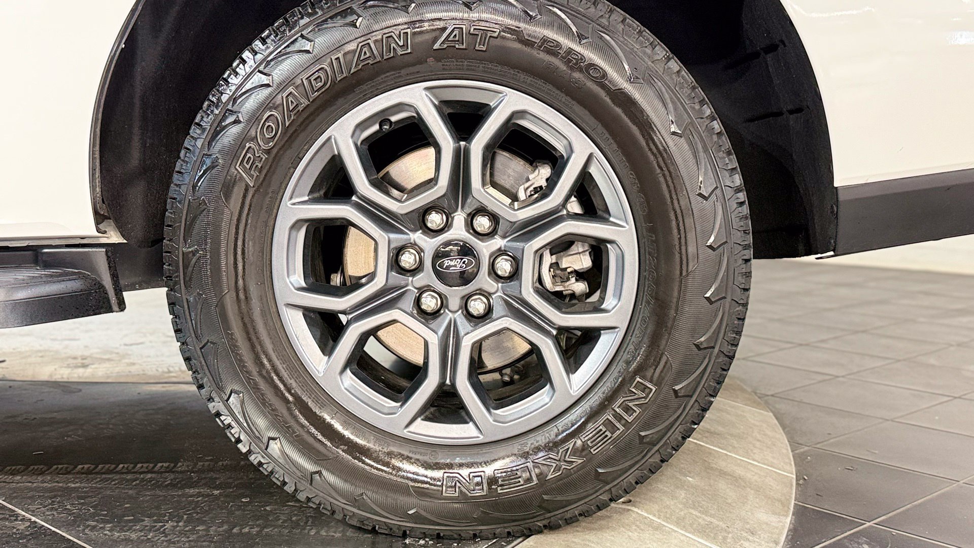 Used 2025 Ford Expedition Max Active AWD/4WD image 29