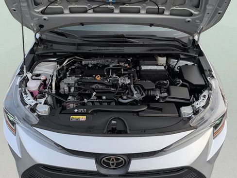 Used 2023 Toyota Corolla LE image 40