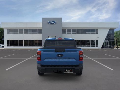 New 2025 Ford Maverick Lariat w/ Black Appearance Package image 5
