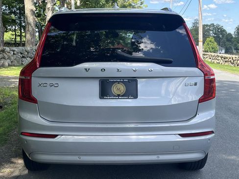 Used 2023 Volvo XC90 B5 Core image 16