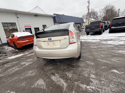 Used 2010 Toyota Prius Two image 11
