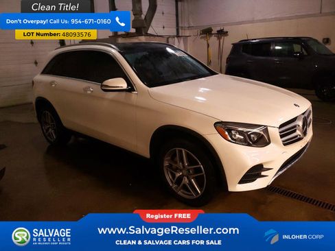 Used 2017 Mercedes-Benz GLC 300 4MATIC image 5
