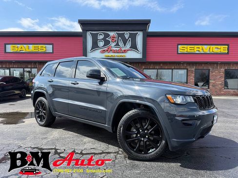 Used 2018 Jeep Grand Cherokee Altitude AWD/4WD image 1