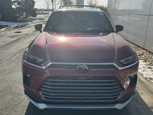 Used 2024 Toyota Grand Highlander MAX Platinum image 40