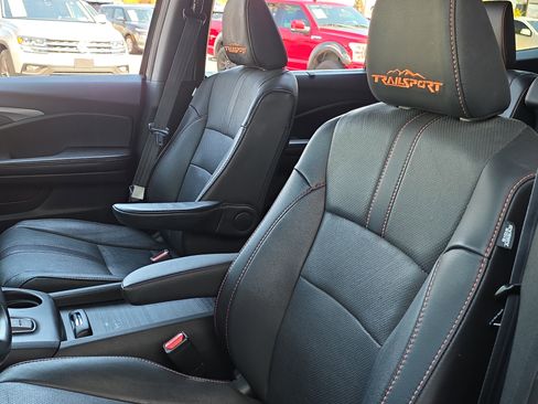 Used 2022 Honda Pilot TrailSport image 14