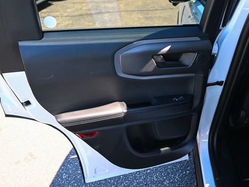 Certified 2025 Ford Bronco Sport Outer Banks w/ Outer Banks Tech Package+ AWD/4WD image 23