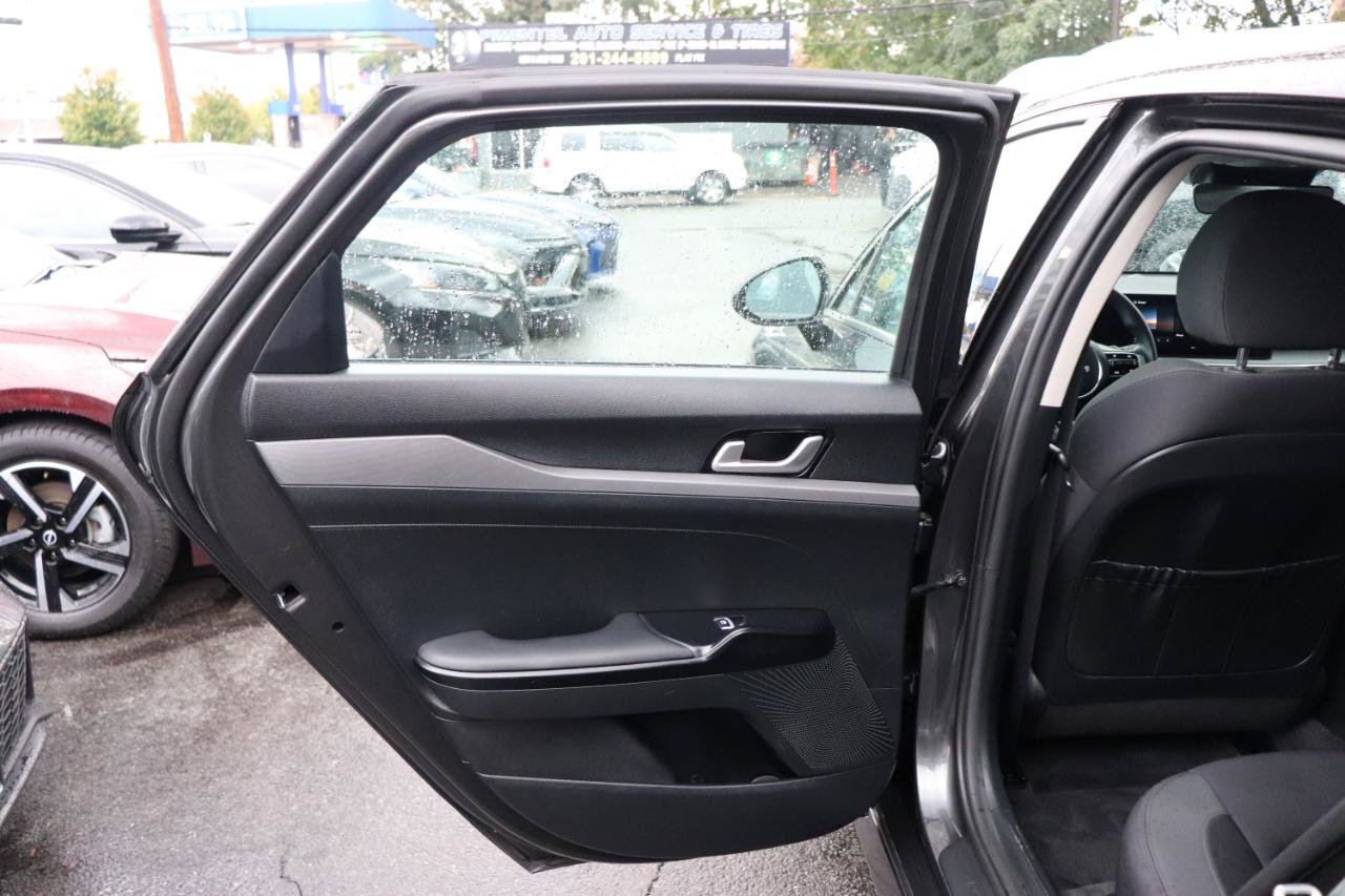 Used 2026 Kia K5 LXS FWD image 23