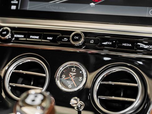 Used 2020 Bentley Continental GT image 21