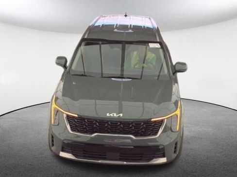 Used 2025 Kia Sorento EX AWD/4WD image 2
