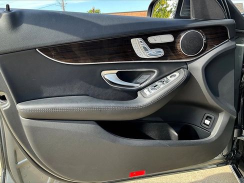 Used 2017 Mercedes-Benz C 300 4MATIC Sedan image 16