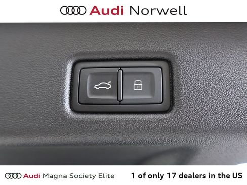 Used 2025 Audi Q5 Premium w/ Convenience Package AWD/4WD image 17
