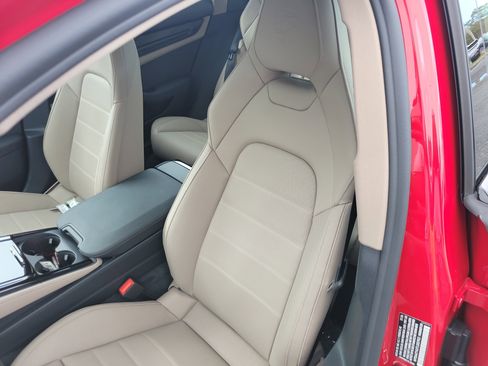 New 2026 Porsche Panamera image 5