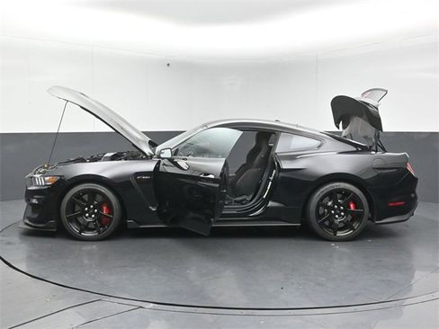 Used 2017 Ford Mustang Shelby GT350R w/ GT350R Equipment Group 920A image 54