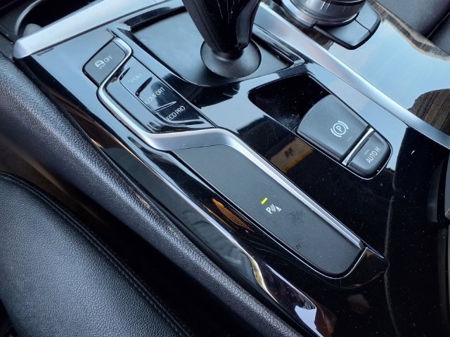 Used 2017 BMW 530i RWD image 28