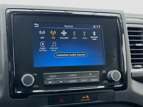 Used 2022 Nissan Frontier SV image 11