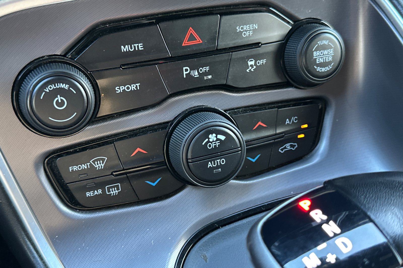 Used 2019 Dodge Challenger R/T RWD image 29