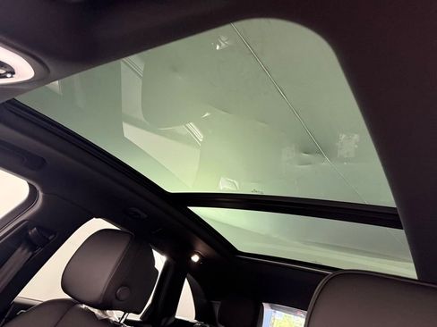 New 2026 Porsche Macan image 29