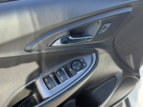 Used 2023 Chevrolet Malibu LT image 17