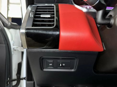 Used 2018 Land Rover Range Rover Sport Supercharged image 22