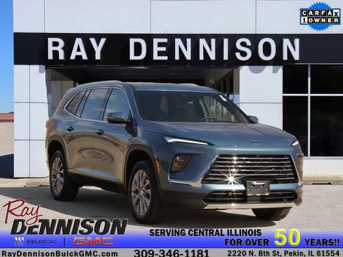 Used 2025 Buick Enclave Preferred image 1