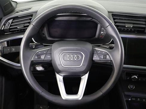 Used 2024 Audi Q3 2.0T Premium Plus w/ Premium Plus Package image 40