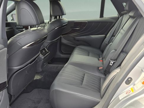 Used 2018 Lexus LS 500 AWD w/ Interior Upgrade Package image 9