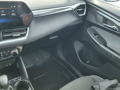 Used 2024 Chevrolet TrailBlazer LT w/ LT Cold Weather Package image 23