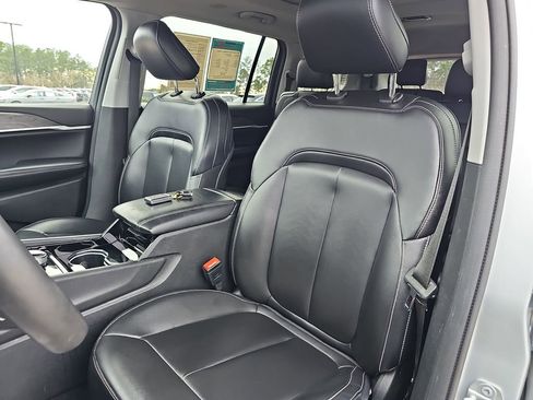 Used 2023 Jeep Grand Cherokee L Limited image 20