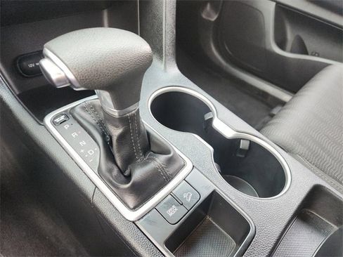 Used 2022 Kia Sportage LX image 20