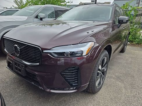New 2026 Volvo XC60 B5 Core w/ Climate Package image 2