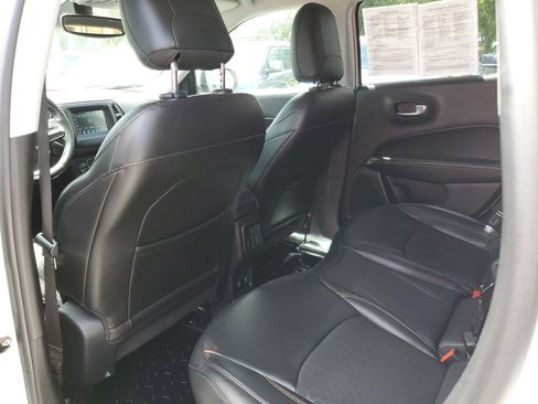 Used 2019 Jeep Compass Latitude AWD/4WD image 10
